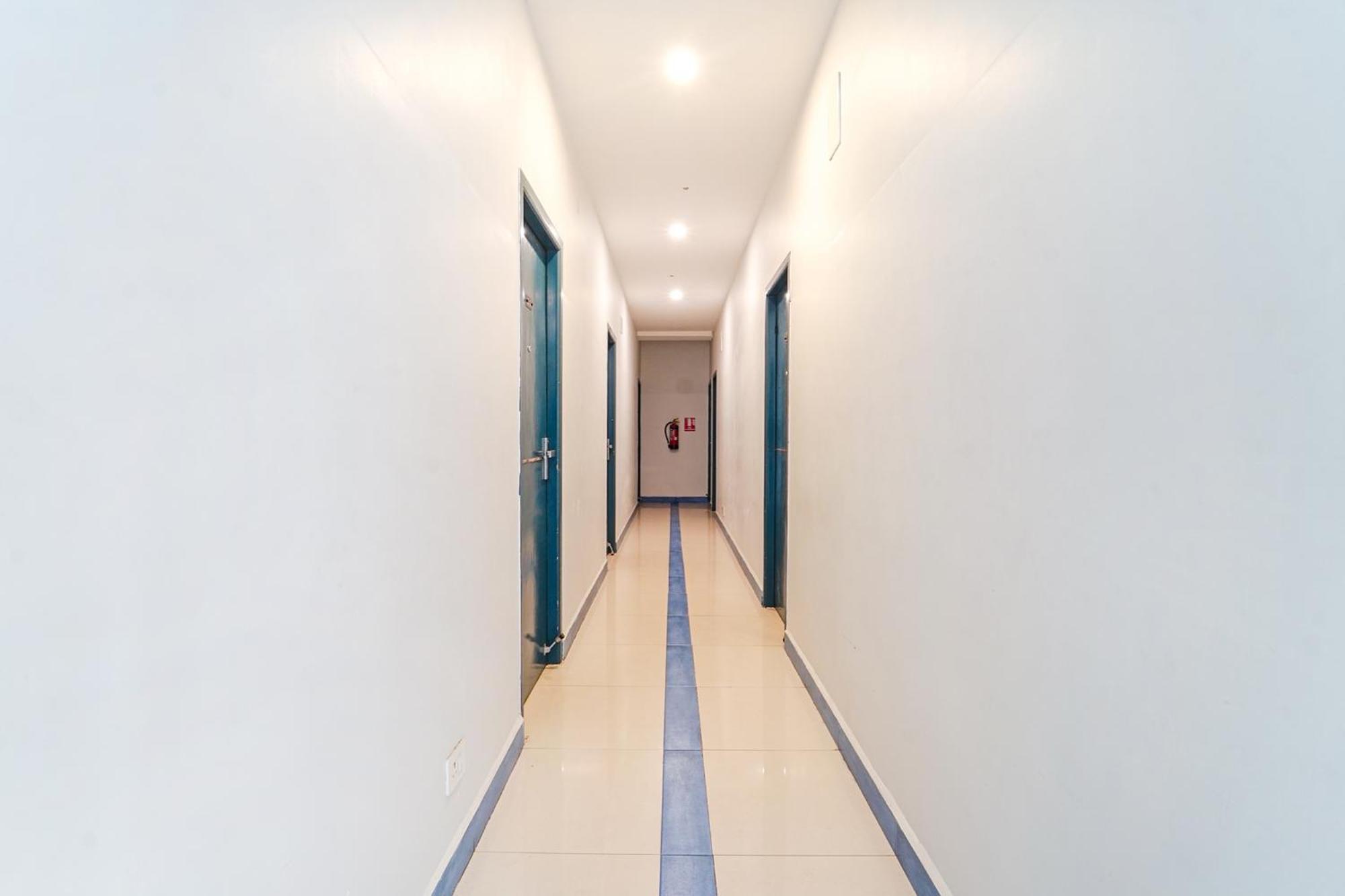 Fabexpress Silver Palace Chennai Extérieur photo