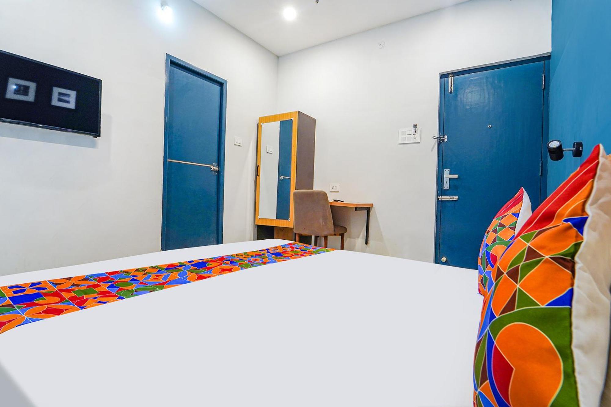 Fabexpress Silver Palace Chennai Extérieur photo
